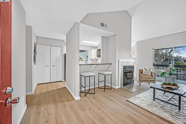 Building Photo - 7815 Canyon Meadows Cir