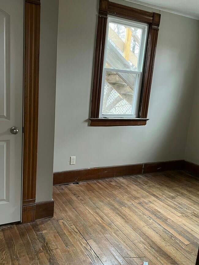 Foto del edificio - 405 E Porter St