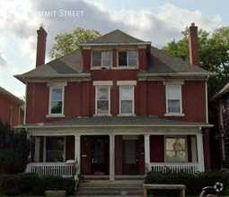 Building Photo - 1733 Summit St