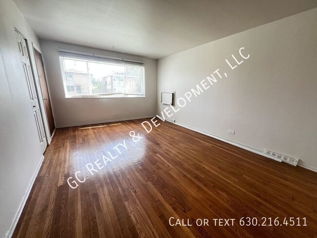 Building Photo - ***CHICAGO HEIGHTS / 3 BEDROOMS / 1 BATH /...