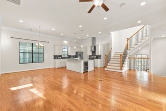 Building Photo - 1408 W 26th St