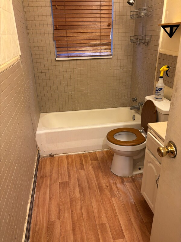 Foto del edificio - 1574 Colonial Dr