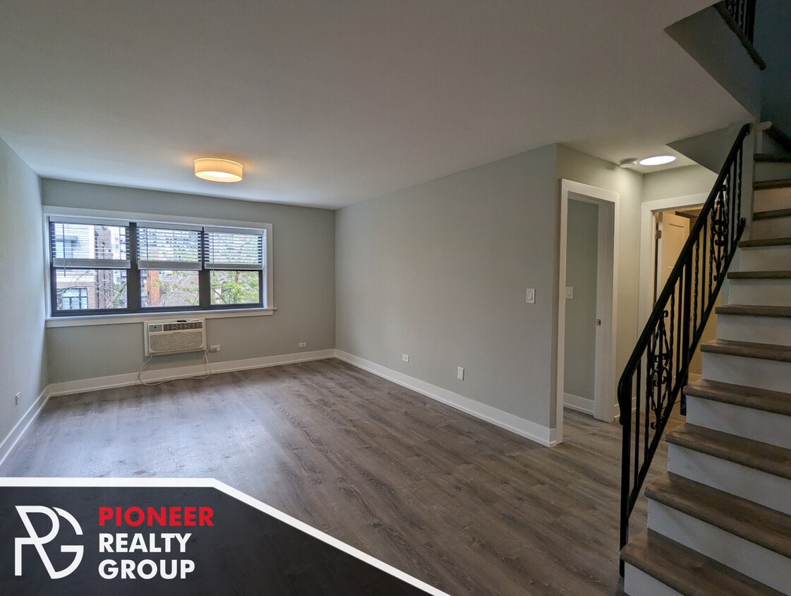 Foto principal - 456 W Barry Ave