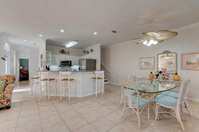 Building Photo - 9 Onyx Cove