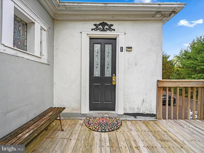 Building Photo - 657 S Sumneytown Pike