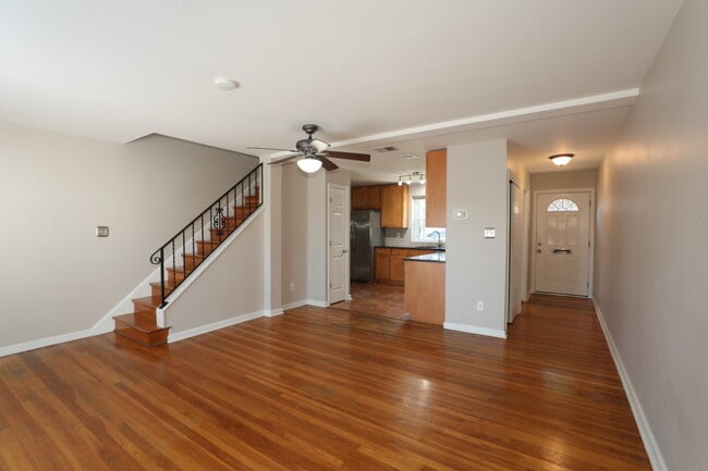 Building Photo - 209 Guthrie Ave