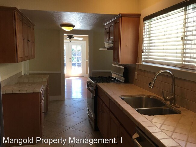 Foto del edificio - 4 br, 2 bath House - 48 Pine Street