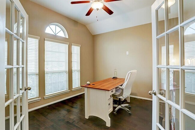 Foto del edificio - 4411 Eclipse Park Ct