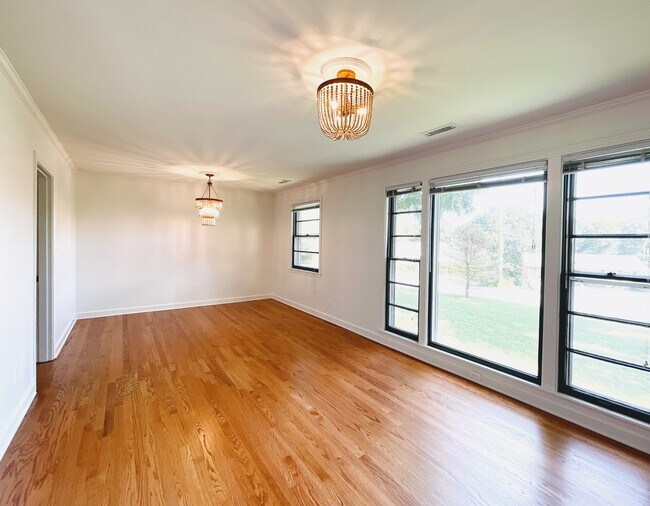 Foto del edificio - 1600 Lethia Dr