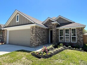 Building Photo - 14375 N Summerchase Cir