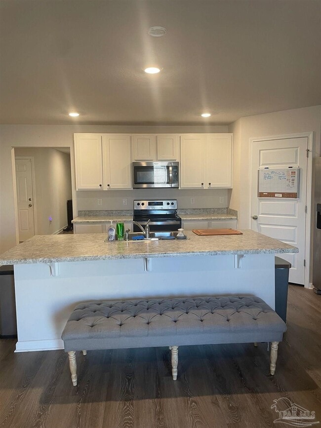 Building Photo - 5406 Peach Dr