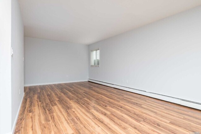 Foto del edificio - 257 N Newbridge Rd
