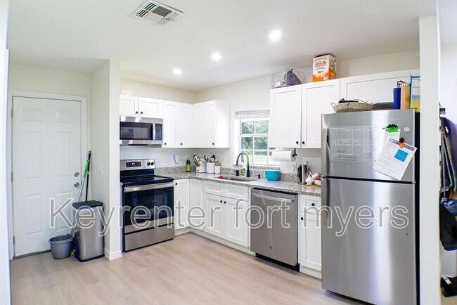 Building Photo - 4896 24th St SW