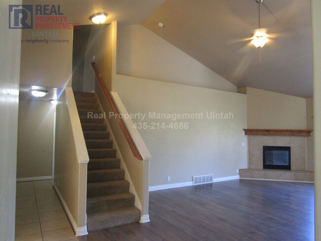 Foto del edificio - Beautiful 6 bedroom, 3 Bath, 3 Car Garage ...