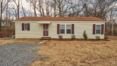 Building Photo - 2644 Hwy 41 S