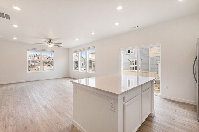 Foto del edificio - 2675 Painted Turtle Ave