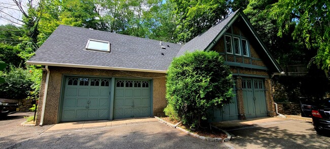 Building Photo - 29 Highland Ave
