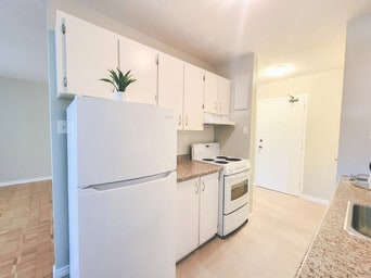 Primary Photo - Sharon Garden Suites