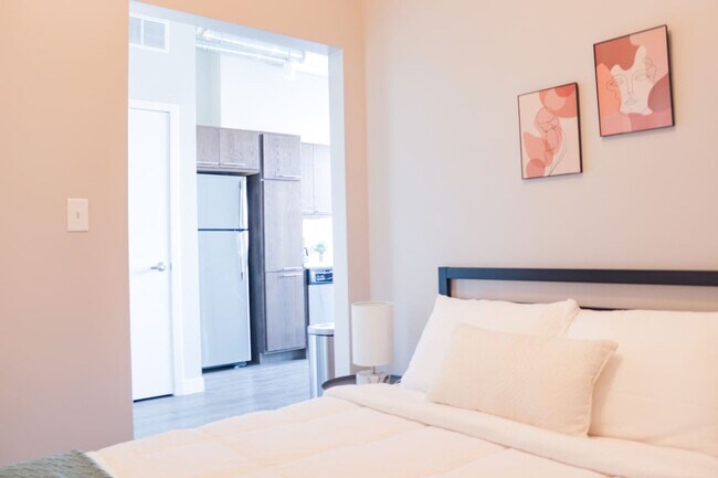 Foto del edificio - 1400 E Walnut St