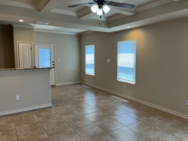 Foto del edificio - 7010 Micayla Cove #101, San Antonio, TX. 7...