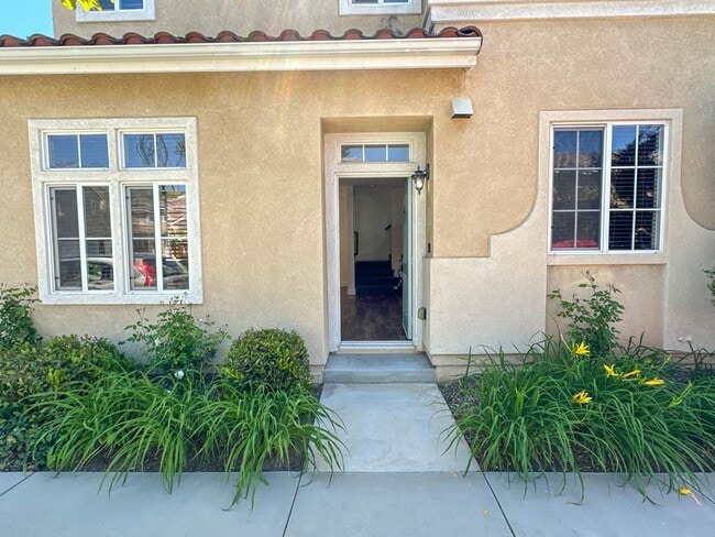 Building Photo - 24623 Montevista Cir