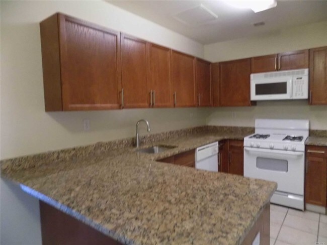 Foto del edificio - 130 Post Ave