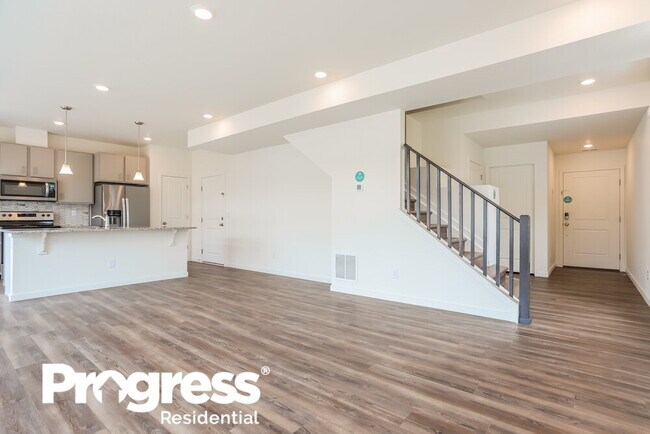 Building Photo - 18570 E 47th Ave