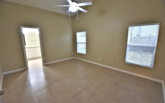 Building Photo - 255 Morning Creek Cir