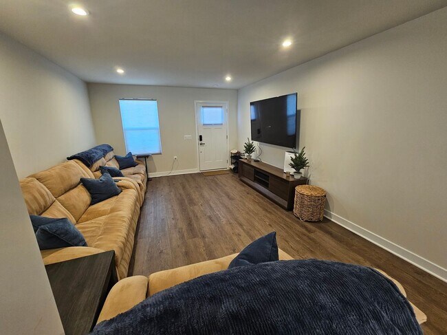 Foto del edificio - 18347 Centennial Cir