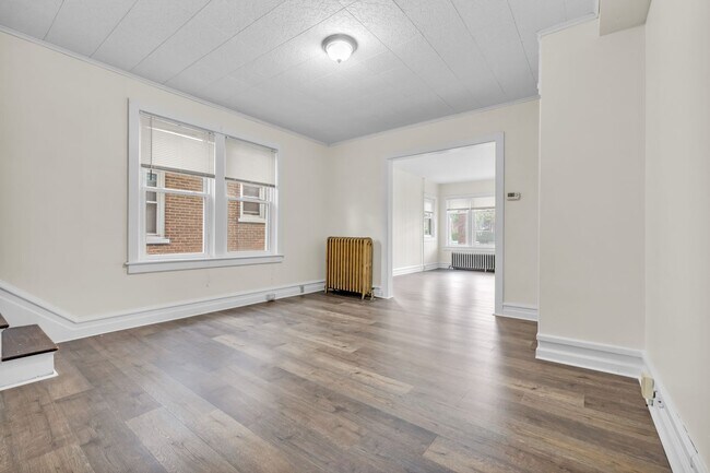 Building Photo - 3 Bed 1 Bath West end of Allentown