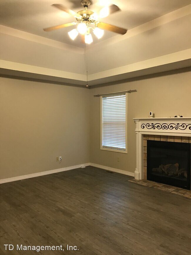 Foto del edificio - 3 br, 2 bath House - 572 S Bradford Ave