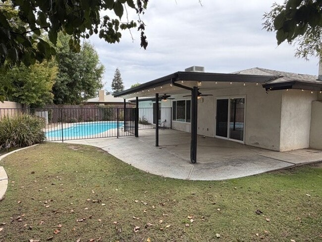Building Photo - 8908 Thurber Ln