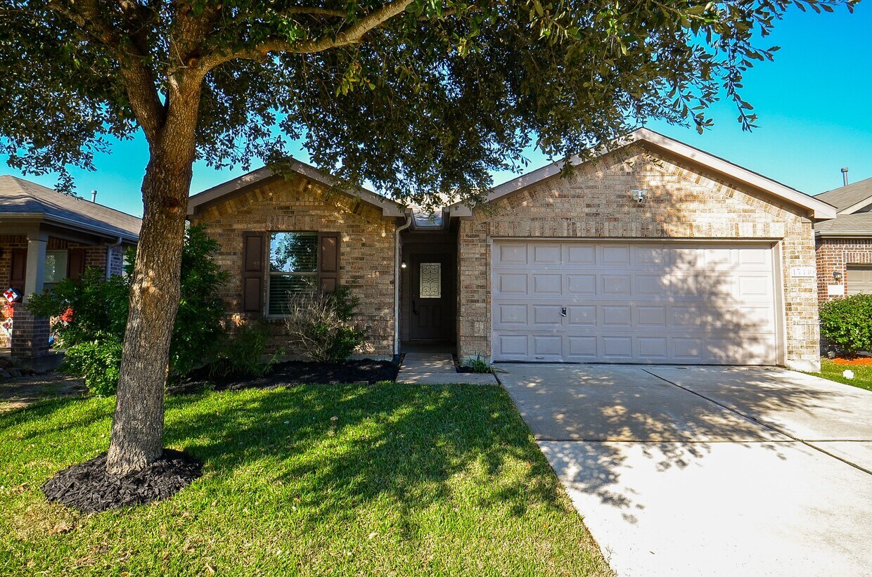 Foto principal - 15330 Keystone Bend Ln