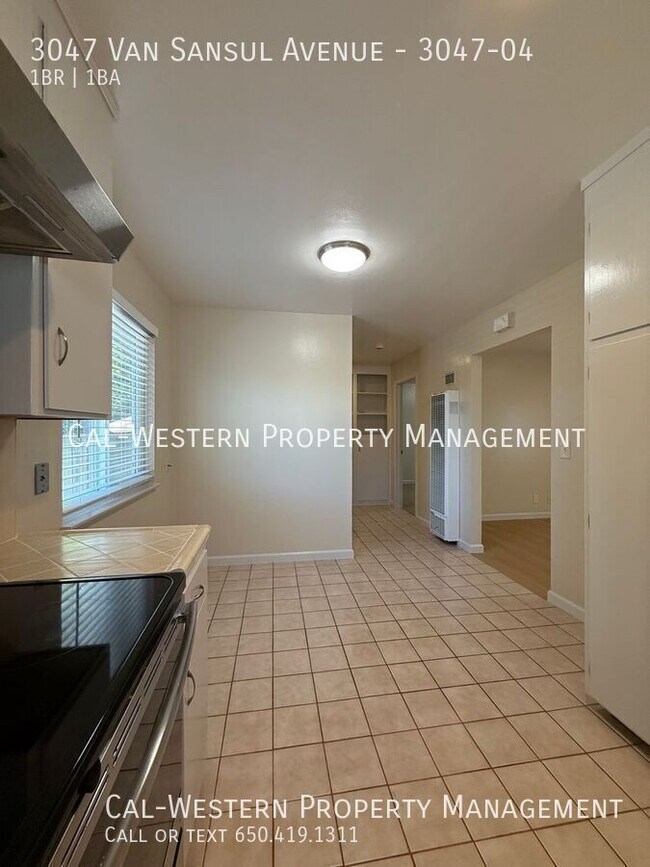 Building Photo - 3047 Van Sansul Ave