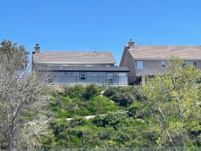 Building Photo - 39271 Memory Dr