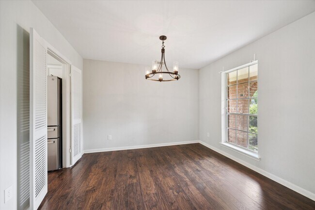 Foto del edificio - 12710 Westleigh Dr