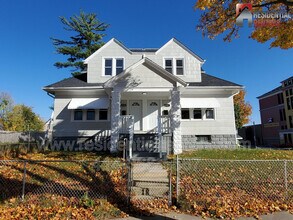 Building Photo - 3204 N 24th St