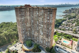 Building Photo - 100 Old Palisade Rd