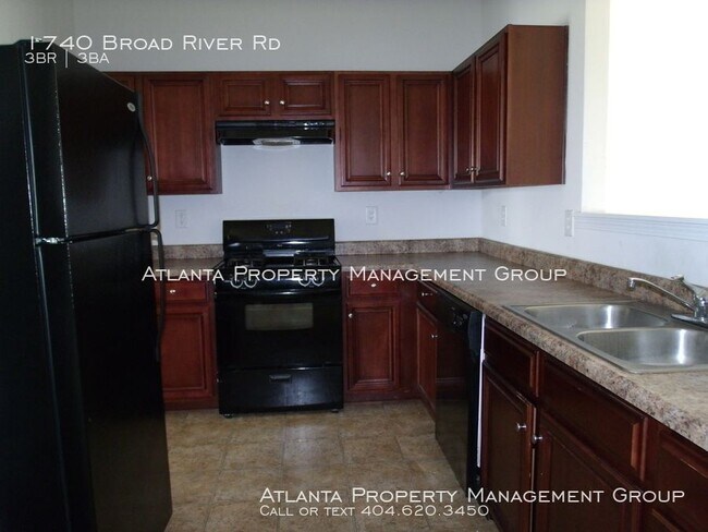 Foto del edificio - 1740 Broad River Rd