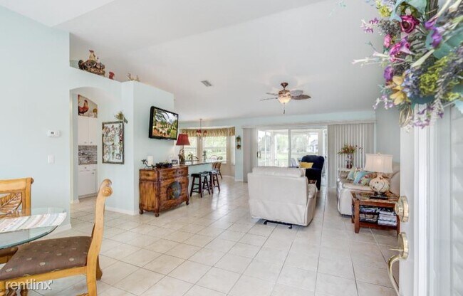 Foto del edificio - 3 br, 2 bath House - 1873 Forough Cir