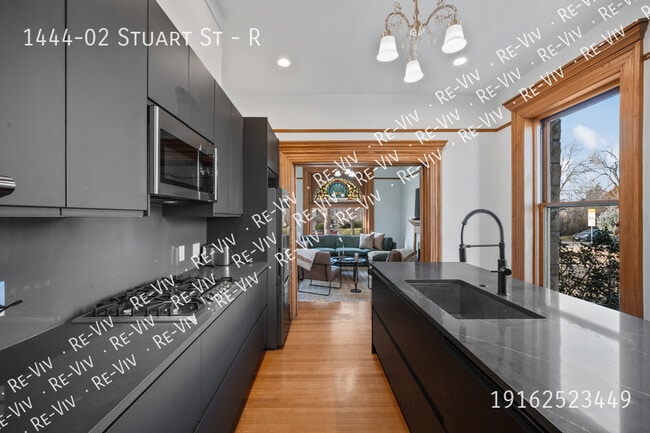 Building Photo - 1444-02 Stuart St-R
