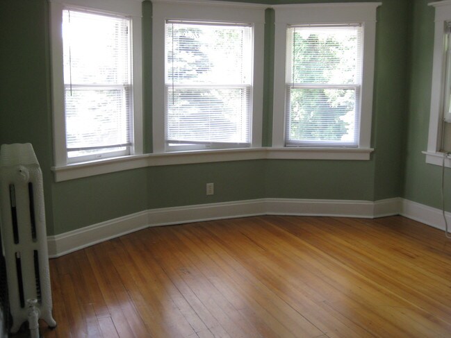 Foto del edificio - 4710 Cass St