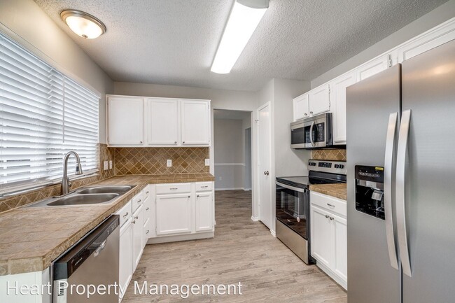 Building Photo - 4 br, 3 bath House - 100 Sipes Court