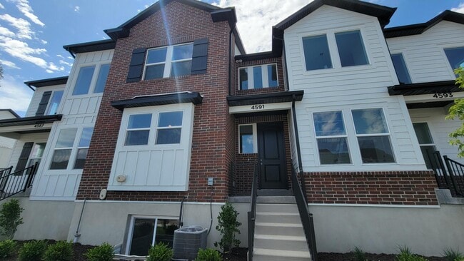 Photo - 4591 W Watchmen Way - Basement Townhome