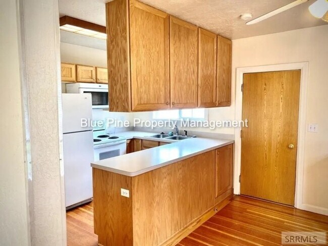 Foto del edificio - 309 S Milton Ave