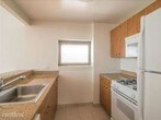 Primary Photo - 225 W 14th St