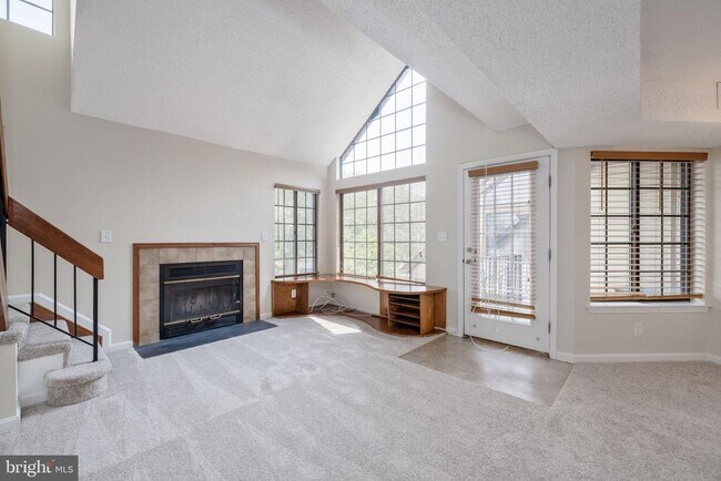 Building Photo - 6018 Curtier Dr