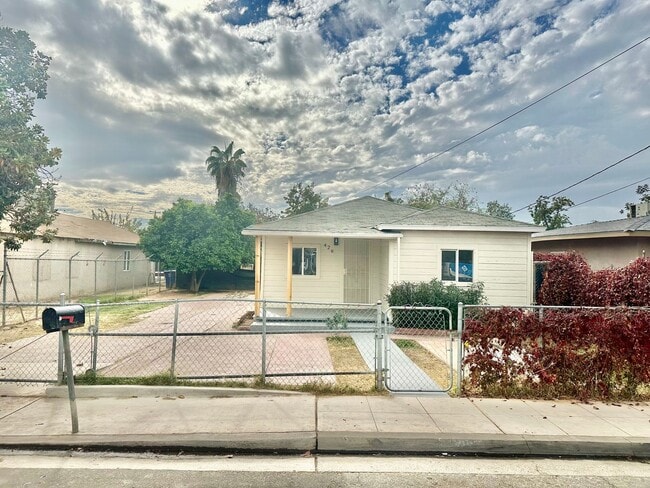 Foto del edificio - Newly Updated 2/1 in Madera