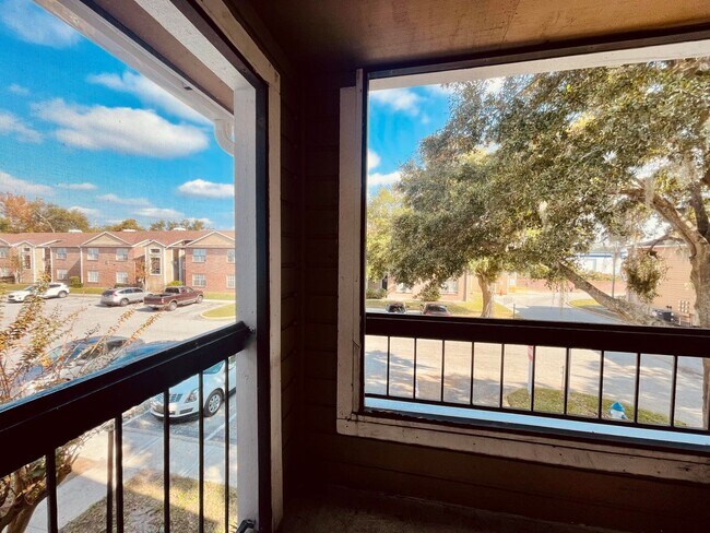 Foto del edificio - 4350 Perkinshire Ln