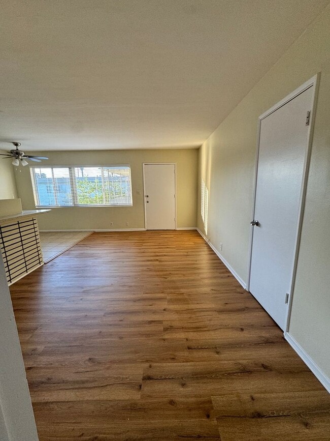 Building Photo - 1 BDRM, 1 Bath with Parking Space